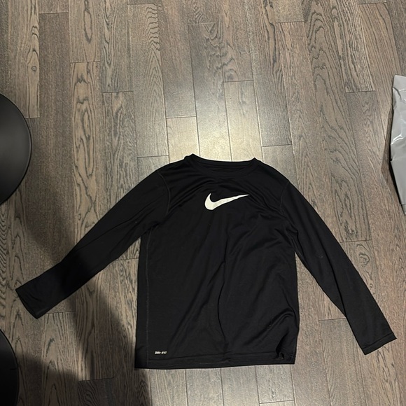 Nike dri ft long sleeve boy shirt Sz L - Picture 2 of 8